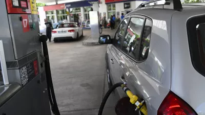 SIMBOLIČNA FOTOGRAFIJA14.05.2025 - avtoplin - polnilnica -LPG AVTOPLIN - plinska črpalka za avtomobile, Petrol Trža&scaron;ka. FOTO: Nik Erik Neubauer