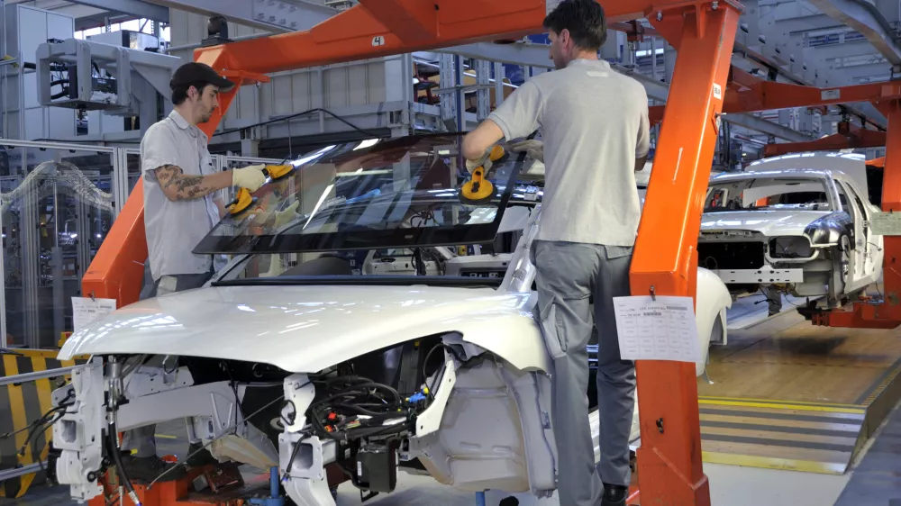 Po neuradnih podatkih se omenja možnost raz&scaron;iritve tovarne Magne v Hočah, ki je začela obratovati leta 2019. Fotografija je simbolična. Foto: Dokumentacija Dnevnika