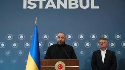 Vodja ukrajinske delegacije Rustan Umerov po koncu pogovorov v Carigradu. Foto: Reuters