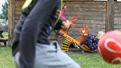 - osnovno&scaron;olci- &scaron;olsko igri&scaron;če- igrala -- otro&scaron;ka igra - 30.05.2022 &ndash; Osnovna &scaron;ola O&Scaron; Preska, Pre&scaron;ka cesta 22, Medvode //FOTO: Bojan Velikonja