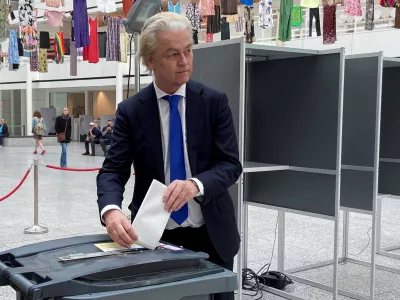 FILE PHOTO: Dutch far-right leader Geert Wilders votes during an EU election in The Hague, Netherlands June 6, 2024. REUTERS/Lewis Macdonald/File Photo