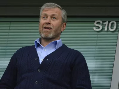 FILE PHOTO: Roman Abramovich, who was at the time the owner of Chelsea soccer club, arrives for the Champion's League semi-final second leg soccer match against Atletico Madrid at Stamford Bridge in London April 30, 2014.  REUTERS/Toby Melville/File Photo
