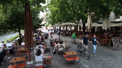 Od parkiri&scaron;ča do hostlov: Na Petkov&scaron;kovem nabrežju kar 100 turističnih namestitev