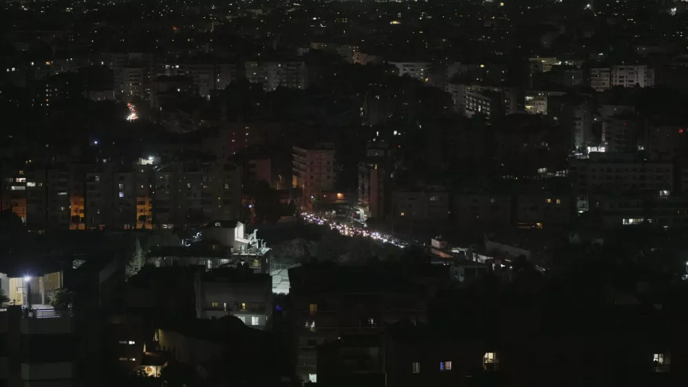 Residents evacuate after Israeli warnings of an impending attack on Dahiyeh, a southern suburb of Beirut, Lebanon, Thursday, June 5, 2025. (AP Photo/Hassan Ammar)