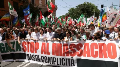 Angelo Bonelli, a member of the Green and Left Alliance (Avs); Elly Schlein, Secretary of the Italian Democratic Party; Nicola Fratoianni, a member of the Green and Left Alliance (Avs), attend a pro-Palestinian demonstration calling for an end to the bombing in Gaza, in Rome, Italy, June 7, 2025. REUTERS/Matteo Minnella