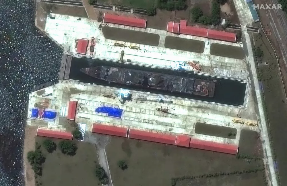 A satellite image shows a Choe Hyon-class destroyer, which was damaged in May upon its attempted first launch, in Rajin North Korea, June 8, 2025.   Maxar Technologies/Handout via REUTERS  THIS IMAGE HAS BEEN SUPPLIED BY A THIRD PARTY. NO RESALES. NO ARCHIVES. MANDATORY CREDIT. MUST NOT OBSCURE LOGO