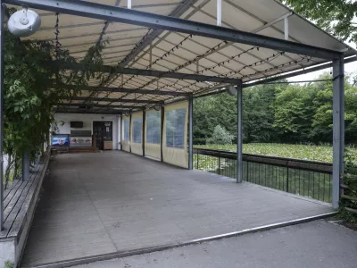 - 09.06. 2025 - gostinski lokal Čolnarna v Tivoliju//FOTO: Jaka Gasar