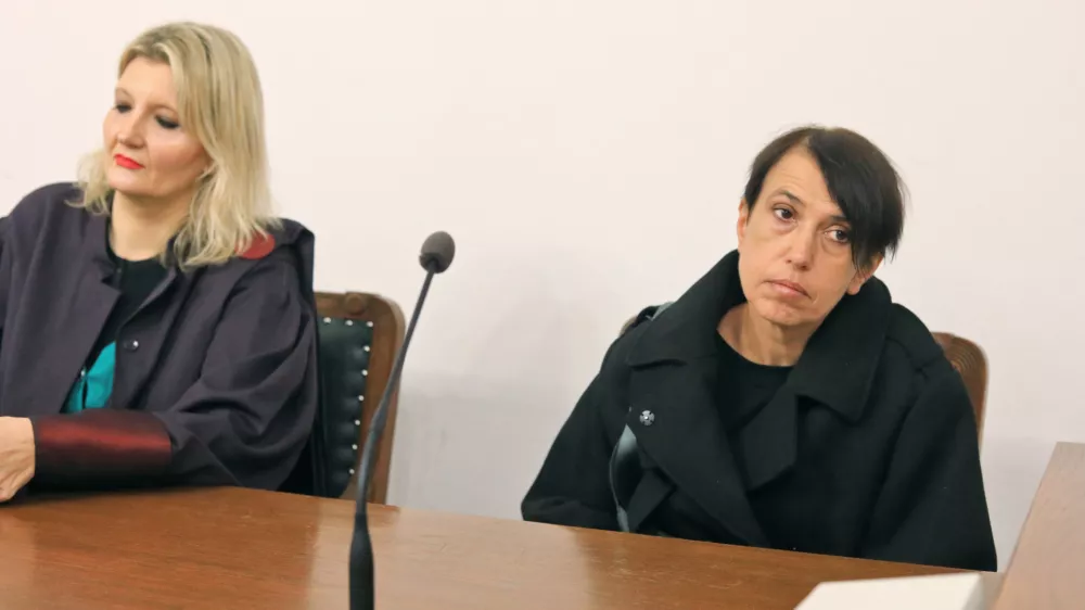 Maribor - Okrožno sodi&scaron;če - Sodstvo - Sojenje - Zadeva Ale&scaron; Tihec - Irena Tihec na zatožni klopi - Vesna Gy&ouml;rk&ouml;s Žnidar - - Avtor: Andrej Petelin&scaron;ek