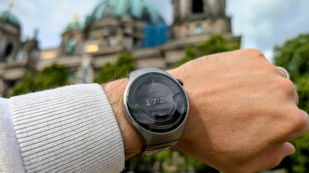 Pametna ura Huawei watch 5