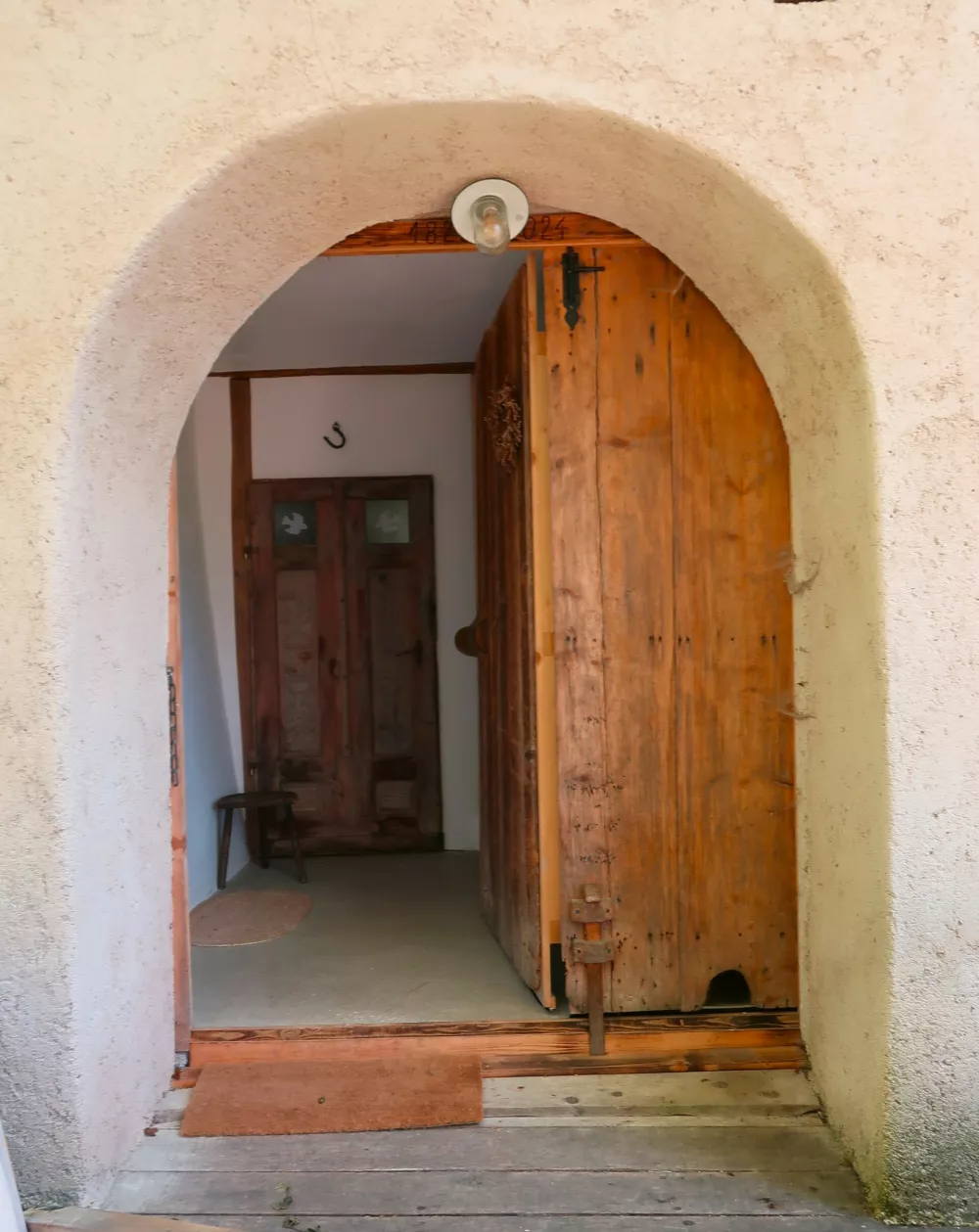 Domačija Za Lomovjem, Ravne pri Cerknem, Cirila Toplak, Obnovljene domačije, stavbna dedi&scaron;čina / Foto: Nata&scaron;a Bucik Ozebek