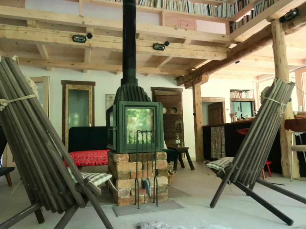 Domačija Za Lomovjem, Ravne pri Cerknem, Cirila Toplak, Obnovljene domačije, stavbna dedi&scaron;čina / Foto: Nata&scaron;a Bucik Ozebek