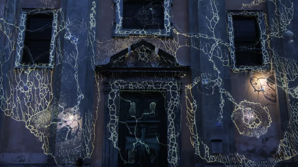 &Scaron;e do sobote v Ljubljani svetlobne motnje