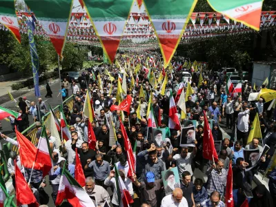 TEHRAN, IRAN - JUNE 13: Thousands gather in Enqelab square to protest against Israel's attack on Iran, after the Friday prayer in Tehran, Iran on June 13, 2025. Protesters carried Iranian flags and chanted slogans against Iran and the USA. Fatemeh Bahrami / AnadoluNo Use USA No use UK No use Canada No use France No use Japan No use Italy No use Australia No use Spain No use Belgium No use Korea No use South Africa No use Hong Kong No use New Zealand No use Turkey
