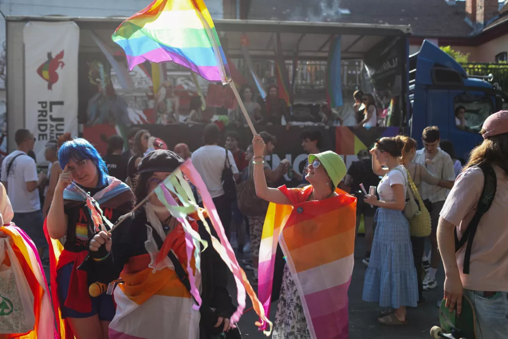 (FOTO) Parada ponosa v Ljubljani: parada kot politično dejanje in poziv k pravičnej&scaron;i družbi