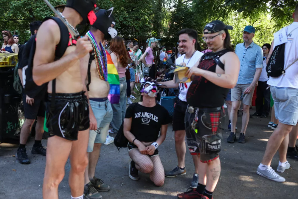(FOTO) Parada ponosa v Ljubljani: parada kot politično dejanje in poziv k pravičnej&scaron;i družbi