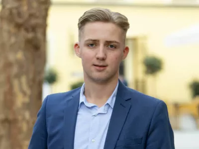 Nik Slemen&scaron;ek