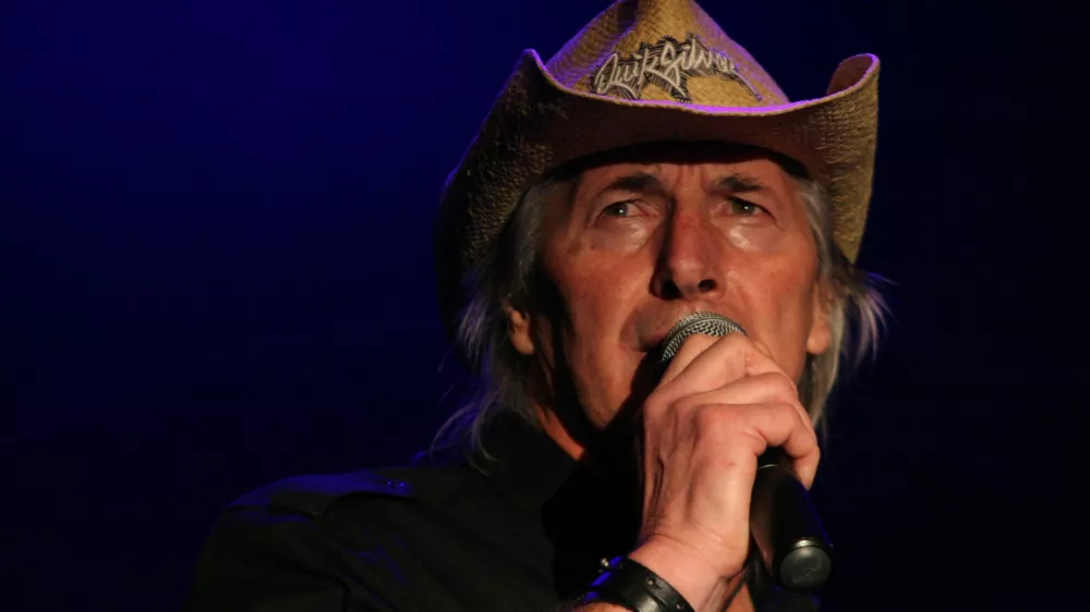 Poklon Benču in začetek kulturnega poletja