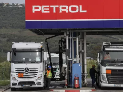 - 21.10.2022 - Petrolova logistika in in&scaron;talacija Sermin - skladi&scaron;čenje - nafta, gorivo //FOTO: Jaka Gasar