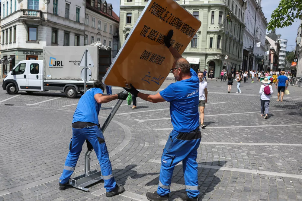 20.06.2025. In&scaron;talacija Zmago Modica Lastno vreme v Ljubljani. Foto: Bojan Velikonja 