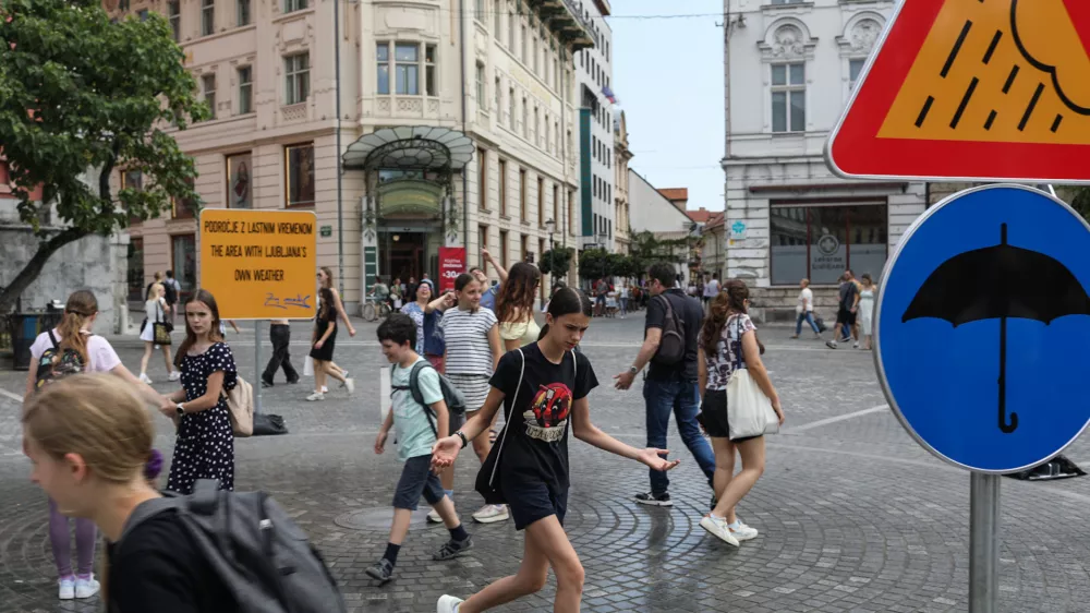 20.06.2025. In&scaron;talacija Zmago Modica Lastno vreme v Ljubljani. Foto: Bojan Velikonja 