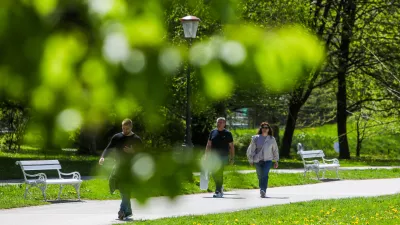 16.04.2025. Park Tivoli.Pomlad v Ljubljani.//FOTO: Bojan Velikonja