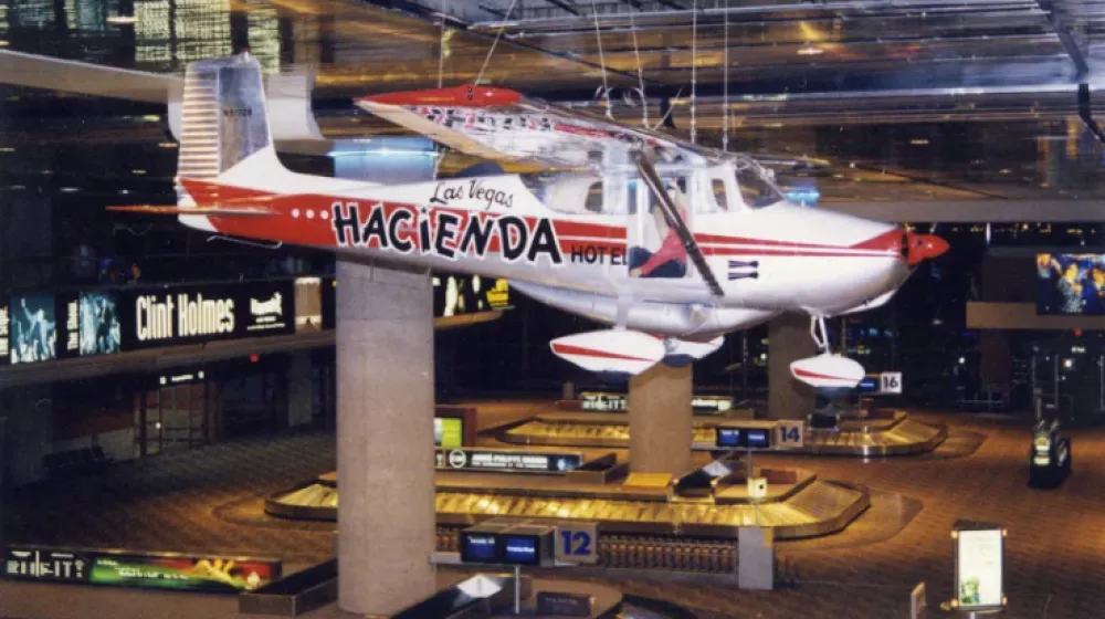 Najdalj&scaron;i polet na svetu, Las Vegas 1959.Polet je trajal 64 dni.Cessna 172