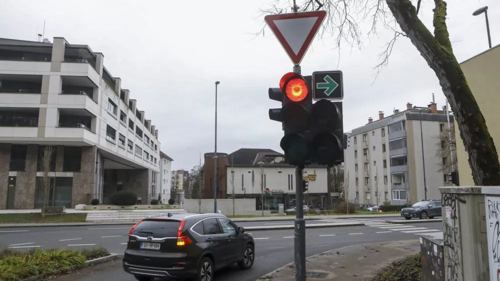 Pri zeleni pu&scaron;čici &scaron;e vedno premalo pozorni