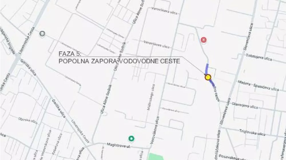 Ljubljana.Zaradi nadaljevanja obnove cestisca in plocnikov bo od 26. junija od 9. ure do predvidoma 10. avgusta v Ljubljani za ves promet zaprta Vodovodna cesta na obmocju sedeza javnega podjetja Voka Snaga.Foto: MOL