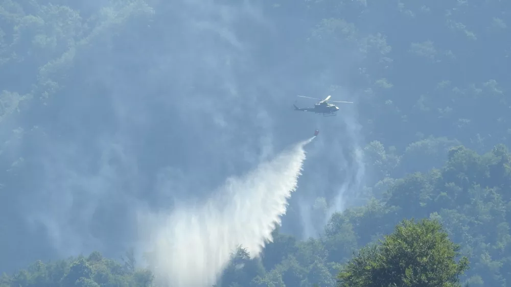 Helikopter, Ga&scaron;enje, Tolmin, podtalni požar