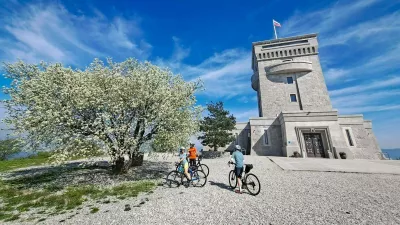 Kolesarska pot poteka od Pu&scaron;je vasi do Opatije in je nastala v okviru čezmejnega projekta Inter Bike III. F Matevž Hribar, Goodplace