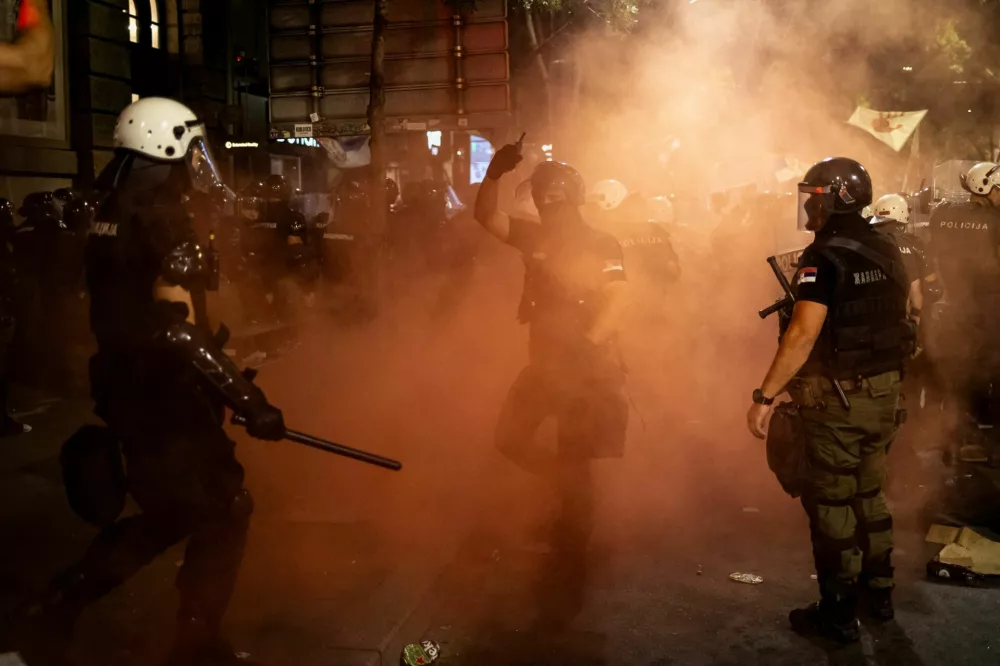 Law enforcement officers operate during an anti-government protest demanding snap elections, in Belgrade, Serbia, June 28, 2025. REUTERS/Marko Djurica