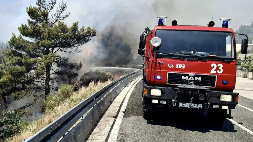 požar Ka&scaron;tel Sućurac