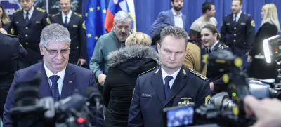 Boštjan Poklukar, Damjan Petrič- 12.02.2025 - Policija je nagradila 66 izjemnih posameznikov, ki so v najrazličnejših okoliščinah pomagali reševati življenja ljudi - podelitev, policija, hrabrost, požrtvovalnost, priznanja//FOTO: Jaka Gasar