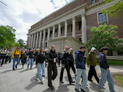 Students from Quebec, Canada tour the campus of Harvard University in Cambridge, Massachusetts, U.S., May 23, 2025.  REUTERS/Faith Ninivaggi