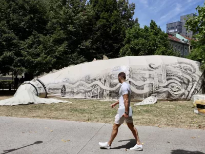 Ana Desetnica, kit Miklo&scaron;ičev park