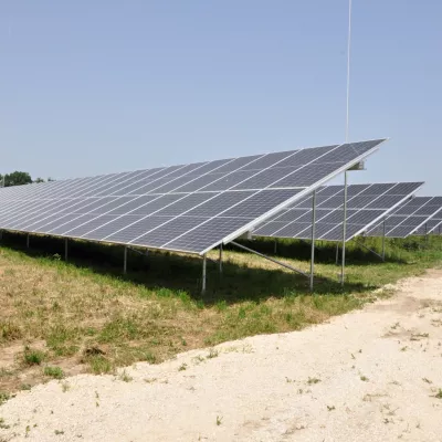 Brezice, vodno zajetje ob hidroelektrarni Brezice.Odprtje velike soncne elektrarne ob hidroelektrarni Brezice.