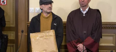 Michel Stephan, libanonskemu kemiku je sodišče prisodilo sedem let in 10 mesecev zaporne kazni, za kaznivo dejanje nedovoljenega prometa z orožjem pa štiri mesece. Enotna kazen je osem let zapora.Stephanov odvetnik Gorazd Fišer- 14.05.2019 – izrek sodbe - sojenje Michelu Stephanu, ker naj bi prebeglega nekdanjega pripadnika iraške policije Alija Hamzaha Rashida napeljeval k umoru dr. Janeza Plavca s Kemijskega inštituta in mu za umor ponujal 25.000 evrov. //FOTO: Matjaž Rušt