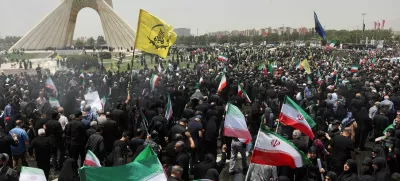 People attend the funeral procession of Iranian military commanders, nuclear scientists and others killed in Israeli strikes, in Tehran, Iran, June 28, 2025. Majid Asgaripour/WANA (West Asia News Agency) via REUTERS  ATTENTION EDITORS - THIS PICTURE WAS PROVIDED BY A THIRD PARTY