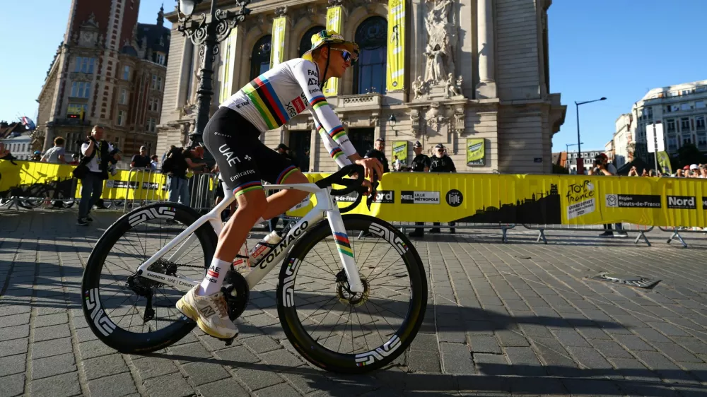 Cycling - Tour de France - Previews - Lille, France - July 3, 2025 UAE Team Emirates' Tadej Pogacar during the Team Presentation REUTERS/Sarah Meyssonnier