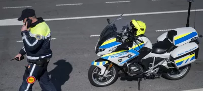 prometni nadzorpolicija - simbolična fotografijaprometna policijavarnost v prometupolicija na motorjihmotoristična policijaprehitri voznikiavtocestna policija08.04.2025 Policijski nadzor, počivališče PovodjeFOTO: Nik Erik Neubauer