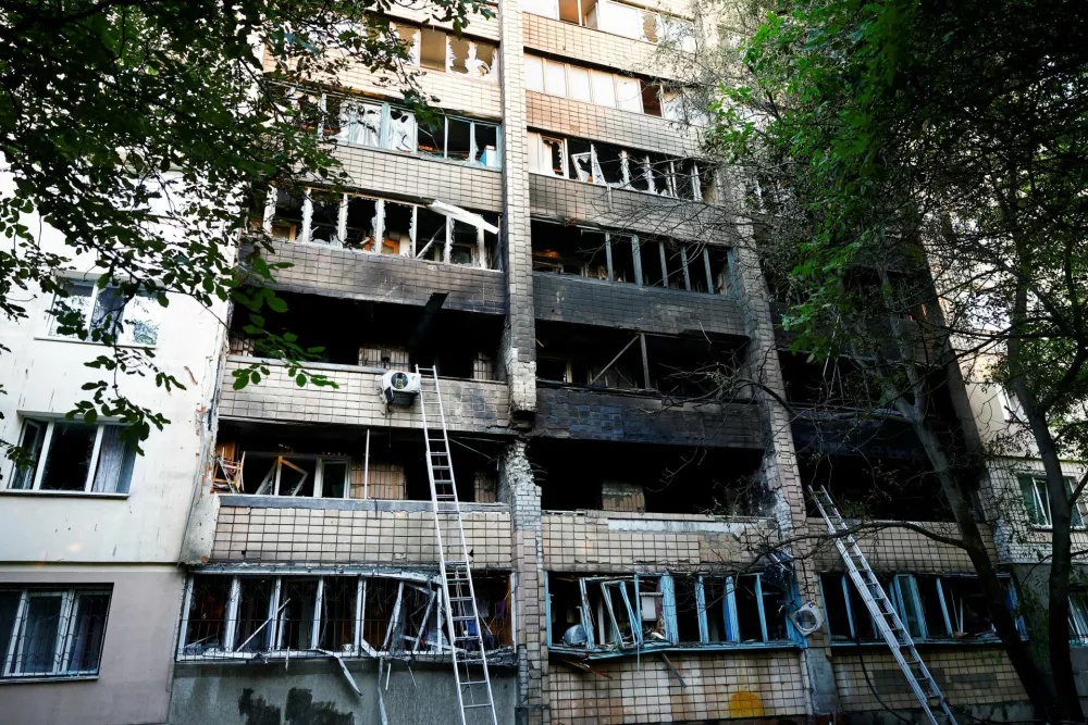 A view of an apartment building, damaged during Russian drone and missile strikes, amid Russia's attack on Ukraine, in Kyiv, Ukraine July 4, 2025. REUTERS/Alina Smutko