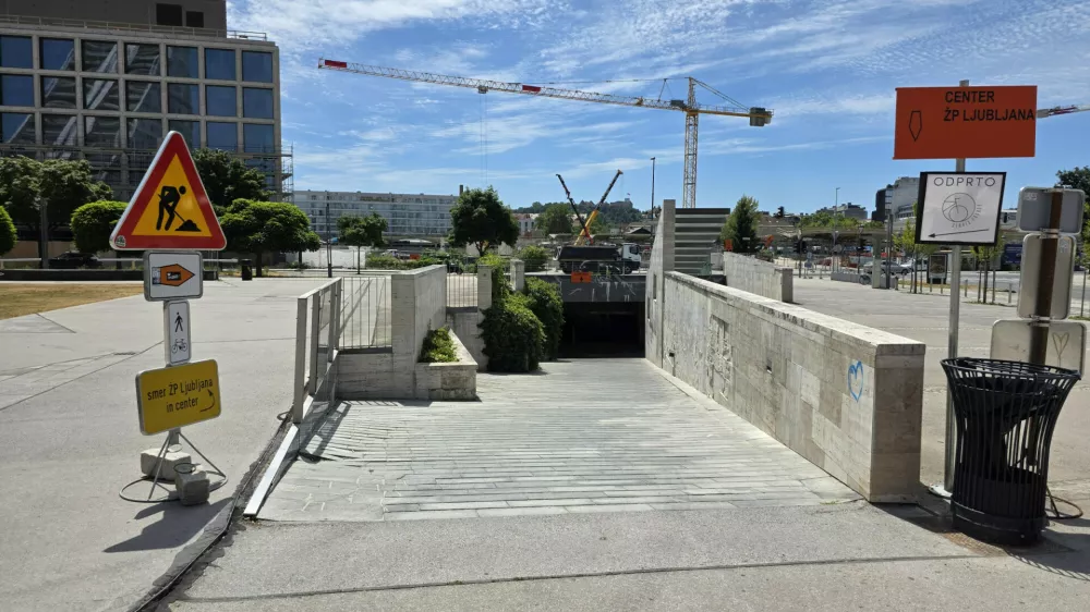 Podhod Vilharjeva, severni vhod