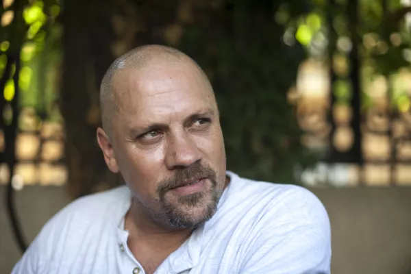 Boris De?ulovi?, hrva?ki novinar in knji?evnik, Dnevnikov kolumnist    ///FOTO: Luka CjuhaOPOMBA: ZA OBJAVO V PRILOGI ? DNEVNIKOV OBJEKTIV - INTERVJU 2015.