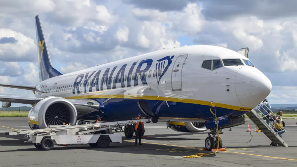 Letalo družbe Ryanair. Slika je simbolična. / Foto: Istock