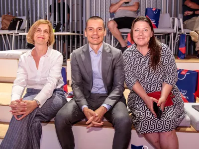 Z leve: Danira Rančić, članica uprave Plave Lagune, Blaž Jakič, član uprave Zavarovalnice Triglav in Tja&scaron;a&nbsp;Kolenc Filipčič, direktorica marketinga&nbsp;v Zavarovalnici&nbsp;Triglav. F Sandi Fiser