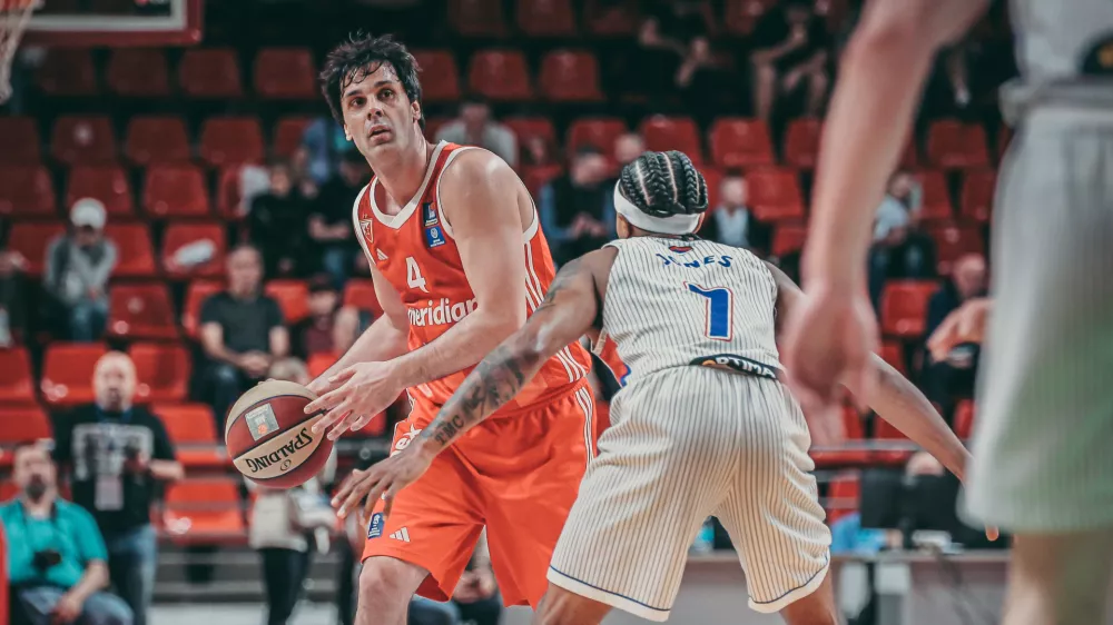 Milo&scaron; Teodosić, ko&scaron;arkar: Slovo čarodeja z žogo