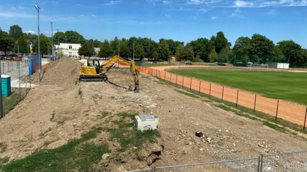 Z novimi tribunami do vi&scaron;je nogometne lige