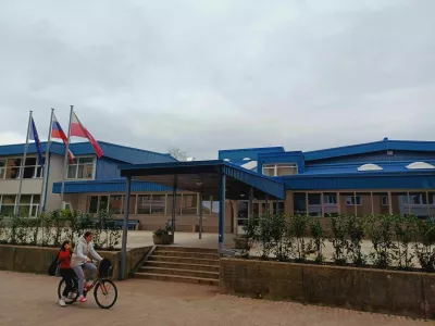 Brez varnostnikov so bili tudi na O&Scaron; Jakoba Aljaža v Kranju.