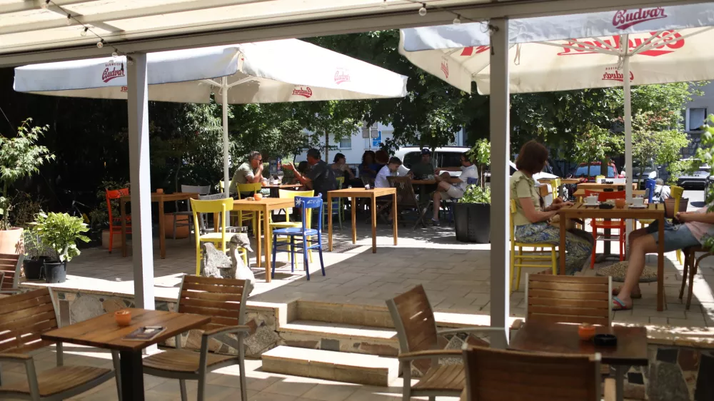 Novi Prulček: Hrana namesto alkohola, cene izdatno poskočile