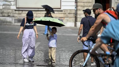 Vročinavisoke temperaturepoletjepripekavročinski val globalno segrevanje30.6.2025 Vročinski val v Ljubljani.FOTO: Nik Erik Neubauer